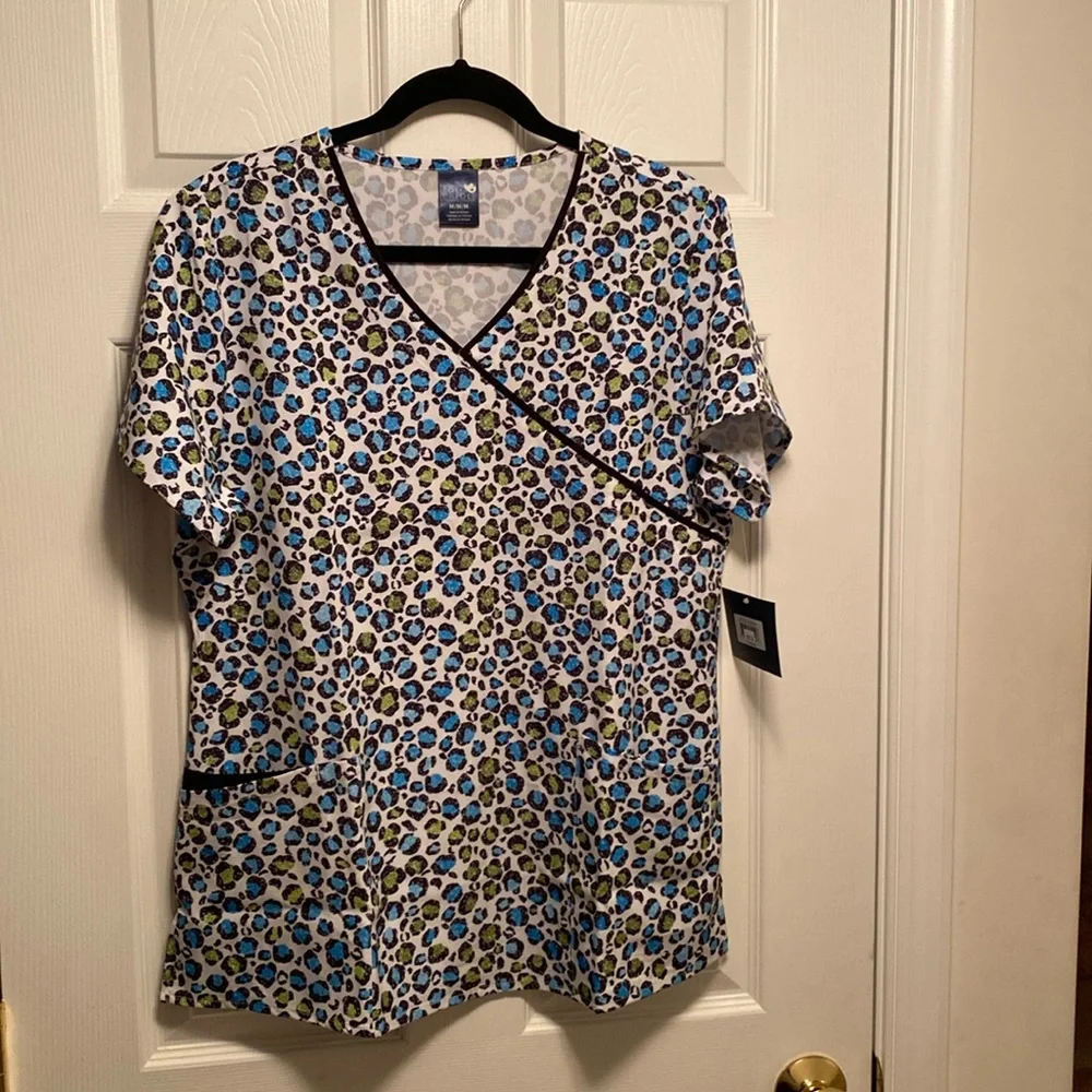 Brand New Scrub Set… - Picture 2 of 12